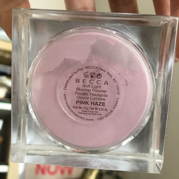 Becca Setting powder for sale - Picture 1 of 4